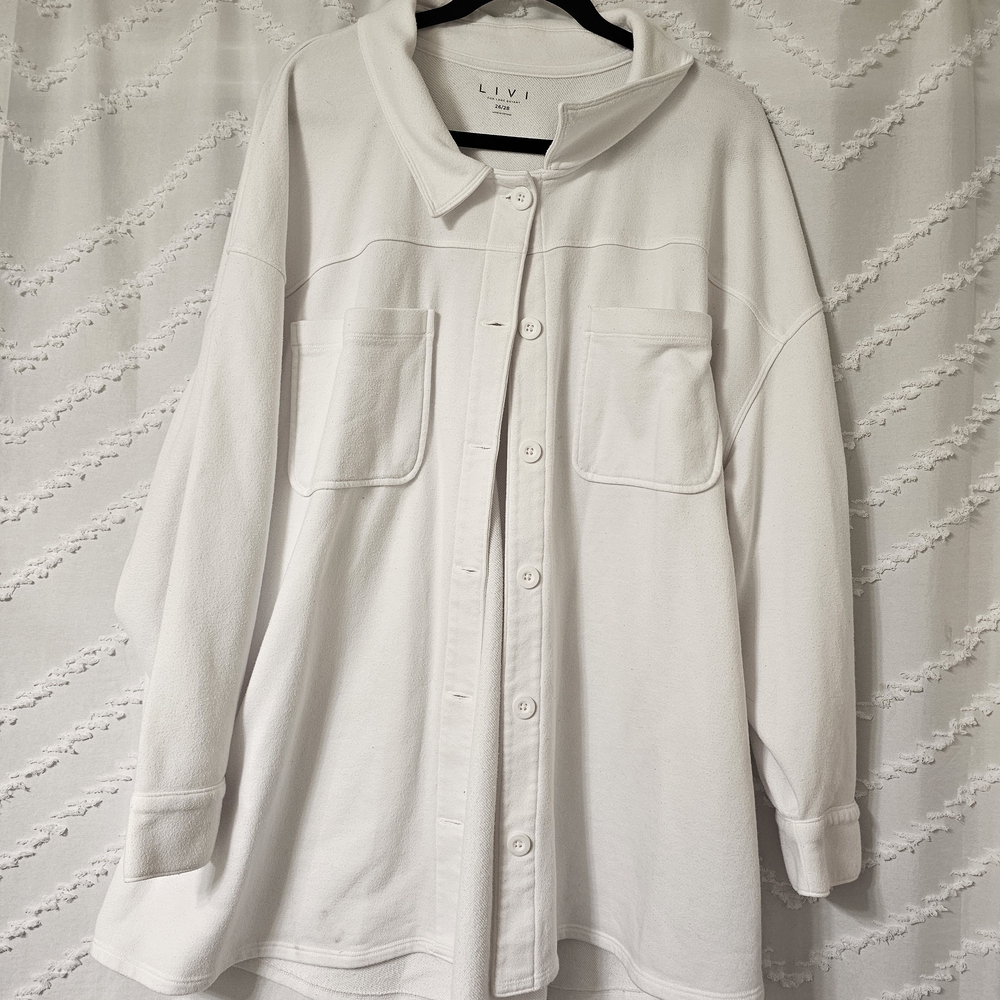 LIVI White Button-Up Shacket